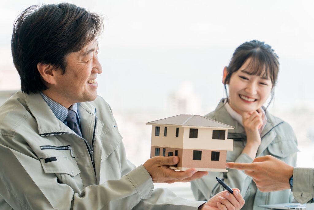 業者と家ミニチュア